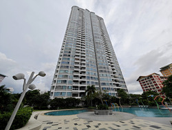 Clover By The Park (D20), Condominium #559124661